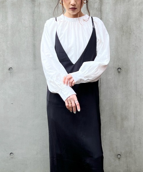 y/m by Yukie(イムバイユキエ)の「スタンドカラーギャザーチュニック(シャツ/ブラウス・レディース・ブラック/オフホワイト/カーキ・FREE)」の13枚目の写真