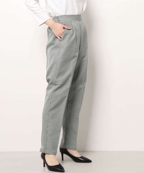 ehka sopo（エヘカソポ）の「無地／チェックセンタープレスパンツ（セットアップ可）（その他パンツ・レディース・シルバーグレー/グレー/グリーン・ﾌﾘ-）」の4枚目の写真