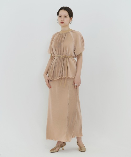 TINA:JOJUN(ティーナジョジュン)の「プリーツ ボリュームブラウス TINA:JOJUN(シャツ/ブラウス・レディース・ピンクベージュ/ブルーグレー・M)」の7枚目の写真