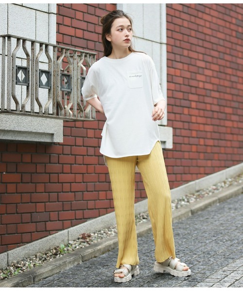 CHILLE(チル)の「ウェーブプリーツゆったりパンツ(その他パンツ・レディース・イエロー/パープル/ブルー・FREE)」の8枚目の写真