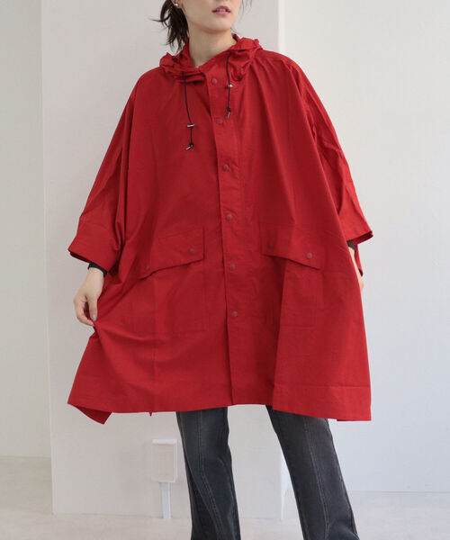 Traditional Weatherwear（トラディショナルウェザーウェア）の「【TRADITIONAL WEATHERWEAR/トラディショナル ウェザーウェア】RENFREW パッカブルレインコート（レインコート/ポンチョ・レディース・ブラック/ベージュ/レッド/サックスブルー・MEDIUM）」の13枚目の写真