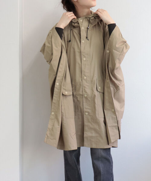 Traditional Weatherwear（トラディショナルウェザーウェア）の「【TRADITIONAL WEATHERWEAR/トラディショナル ウェザーウェア】RENFREW パッカブルレインコート（レインコート/ポンチョ・レディース・ブラック/ベージュ/レッド/サックスブルー・MEDIUM）」の18枚目の写真