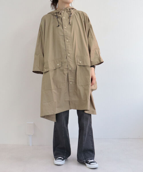 Traditional Weatherwear（トラディショナルウェザーウェア）の「【TRADITIONAL WEATHERWEAR/トラディショナル ウェザーウェア】RENFREW パッカブルレインコート（レインコート/ポンチョ・レディース・ブラック/ベージュ/レッド/サックスブルー・MEDIUM）」の20枚目の写真