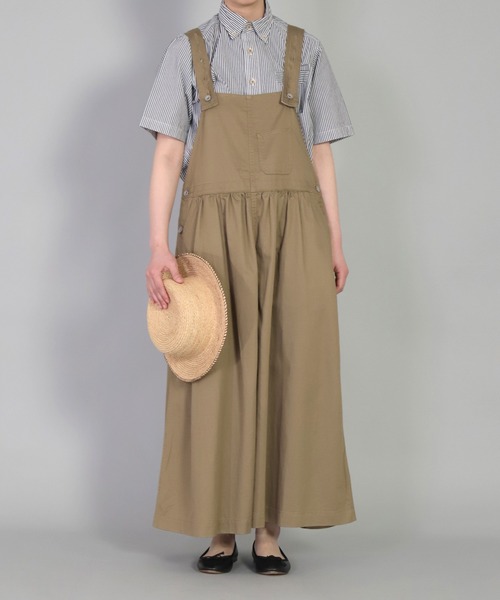 OMNIGOD（オムニゴッド）の「[OMNIGOD womens / オムニゴッド] スラブブロークンツイル サロペットスカート（サロペット/オーバーオール・レディース・ベージュ/ネイビー・FREE）」の2枚目の写真
