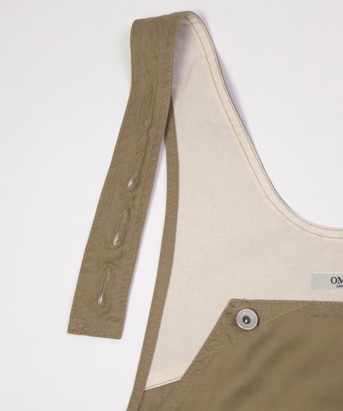 OMNIGOD（オムニゴッド）の「[OMNIGOD womens / オムニゴッド] スラブブロークンツイル サロペットスカート（サロペット/オーバーオール・レディース・ベージュ/ネイビー・FREE）」の17枚目の写真