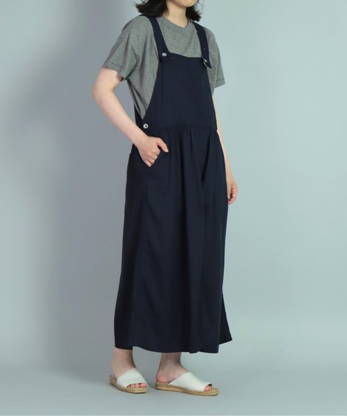 OMNIGOD（オムニゴッド）の「[OMNIGOD womens / オムニゴッド] スラブブロークンツイル サロペットスカート（サロペット/オーバーオール・レディース・ベージュ/ネイビー・FREE）」の21枚目の写真