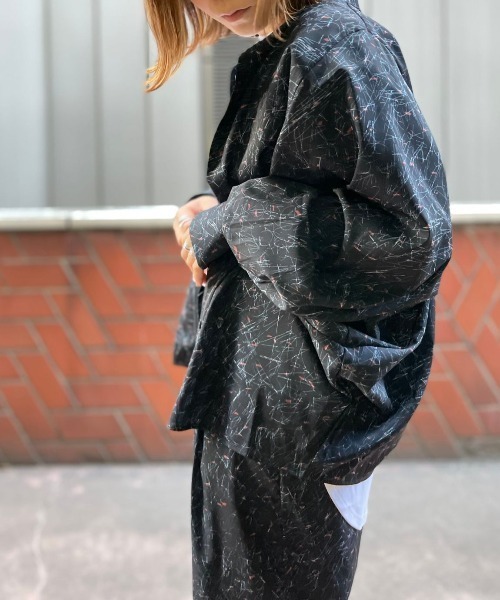 EACH.（イーチ）の「EACH（イーチ）PRINT DOLMAN SLEEVE SHIRT/プリントドルマンスリーブシャツ（シャツ/ブラウス・レディース・ブラック・FREE）」の12枚目の写真