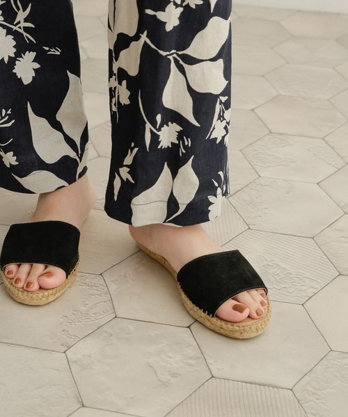URBAN RESEARCH DOORS（アーバンリサーチドアーズ）の「CALZANOR　SUEDE SANDAL（サンダル・レディース・ブラック/ラベンダー・38/36/37）」の8枚目の写真