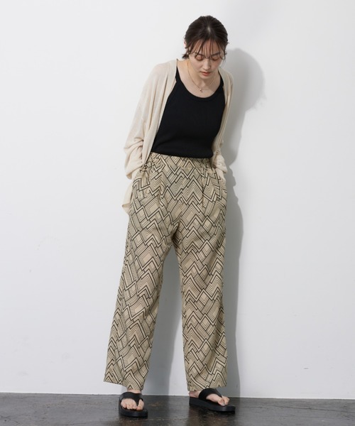 Green Parks(グリーンパークス)の「アフリカン柄パンツ(その他パンツ・レディース・ベージュ/ブルー/グリーン/ネイビー・FREE)」の19枚目の写真