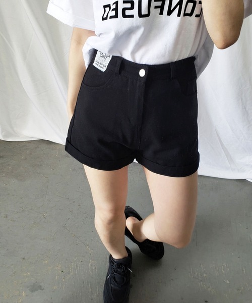 me+em select(ミームセレクト)の「※【 6色展開 /選べる4サイズ 】タグハイウエストカラーツイルショートパンツ(その他パンツ・レディース・ホワイト/ブラック/ベージュ/ピンク/イエロー/グリーン・SMALL/MEDIUM/LARGE/X-LARGE)」の10枚目の写真