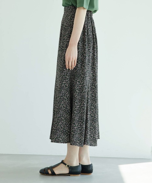 ROPE' PICNIC（ロペピクニック）の「小花柄マーメイドスカート（スカート・レディース・ホワイト/ブラック/イエロー・38/36）」の4枚目の写真