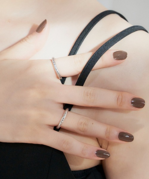 VANNIE U(ヴァニーユー)の「rope ring(リング・レディース・シルバー/ゴールド・#13/#9/#11)」の5枚目の写真