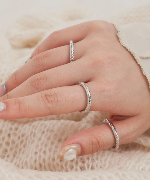 VANNIE U(ヴァニーユー)の「rope ring(リング・レディース・シルバー/ゴールド・#13/#9/#11)」の20枚目の写真