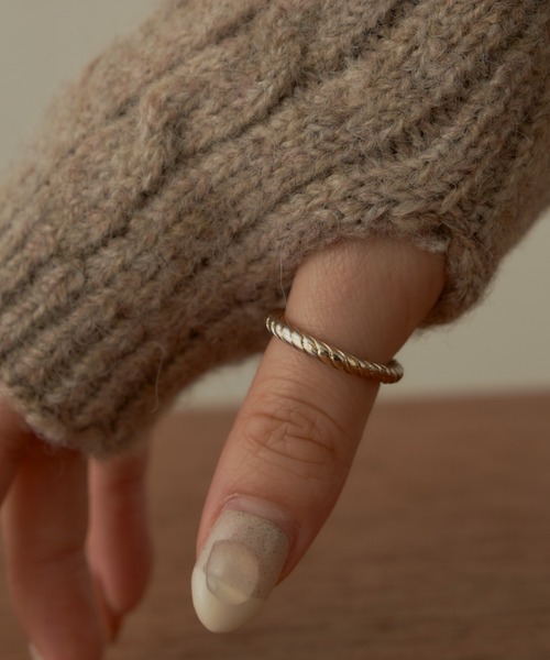 VANNIE U(ヴァニーユー)の「rope ring(リング・レディース・シルバー/ゴールド・#13/#9/#11)」の16枚目の写真