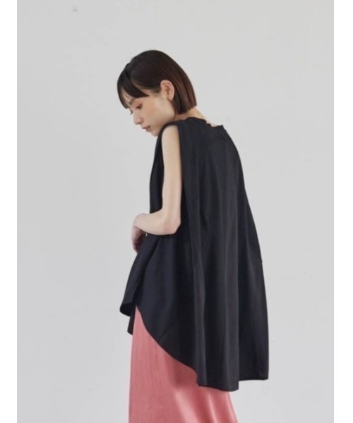 rem closet（レムクローゼット）の「切替えフレアノースリーブプルオーバー（Tシャツ/カットソー・レディース・ブラック/オフホワイト・FREE）」の2枚目の写真