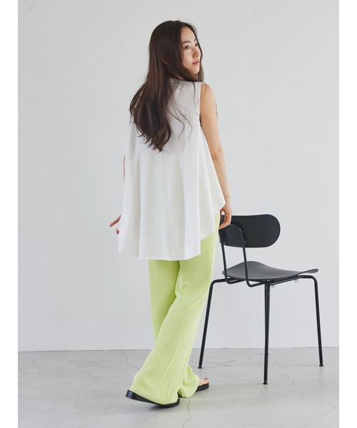 rem closet（レムクローゼット）の「切替えフレアノースリーブプルオーバー（Tシャツ/カットソー・レディース・ブラック/オフホワイト・FREE）」の4枚目の写真