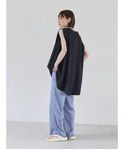 rem closet（レムクローゼット）の「切替えフレアノースリーブプルオーバー（Tシャツ/カットソー・レディース・ブラック/オフホワイト・FREE）」の8枚目の写真