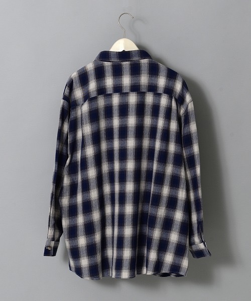 Revo.（レボ）の「PR【REVO.】LOOSEシルエットCHECK LS SHIRT/ルーズシルエット オンブレーチェックシャツ長袖（シャツ/ブラウス・メンズ・ブラック/ネイビー/グレー・MEDIUM/LARGE）」の5枚目の写真
