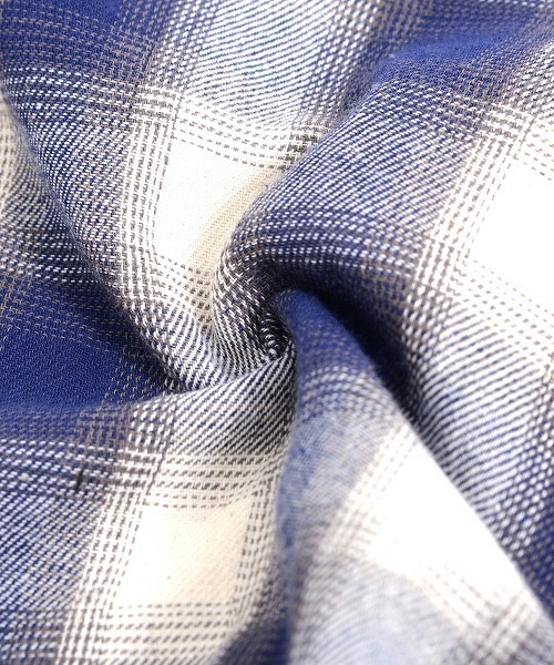 Revo.（レボ）の「PR【REVO.】LOOSEシルエットCHECK LS SHIRT/ルーズシルエット オンブレーチェックシャツ長袖（シャツ/ブラウス・メンズ・ブラック/ネイビー/グレー・MEDIUM/LARGE）」の22枚目の写真