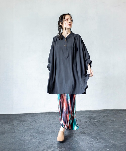 OSMOSIS（オズモーシス）の「プリントプリーツパンツ（その他パンツ・レディース・ブルー/グリーン/キャメル・ONE SIZE）」の5枚目の写真