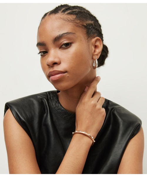 ALLSAINTS（オールセインツ）の「DANA PEARL CUFF BRACELET | DANA 