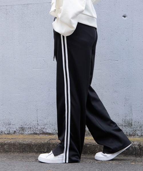 WEGO（ウィゴー）の「WEGO/サイドスリットトラックパンツ（スウェットパンツ・レディース・ホワイト/ブラック・FREE）」の10枚目の写真