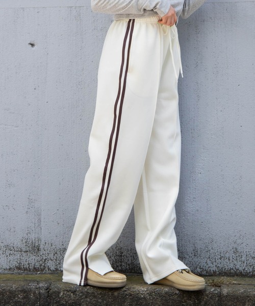 WEGO（ウィゴー）の「WEGO/サイドスリットトラックパンツ（スウェットパンツ・レディース・ホワイト/ブラック・FREE）」の8枚目の写真