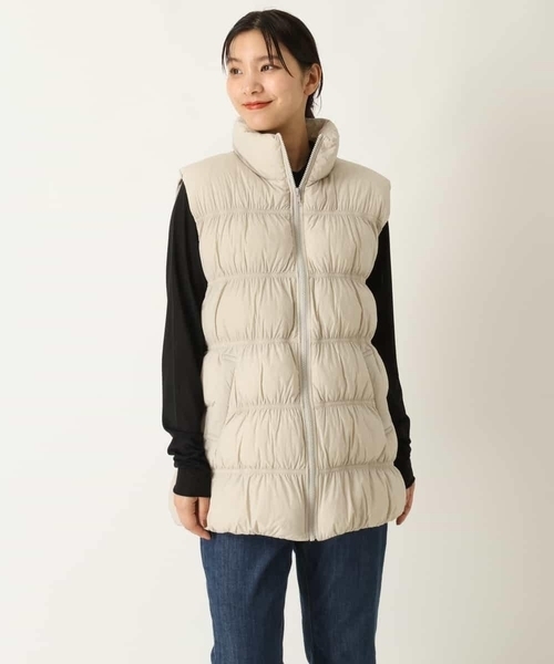 a.v.v（アーヴェヴェ）の「【サスティナブル】ストレッチ中綿ベスト（ダウンベスト・レディース・ベージュ/ブラック・40/42/38/34/36）」の13枚目の写真