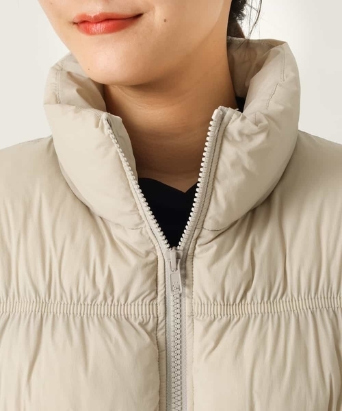 a.v.v（アーヴェヴェ）の「【サスティナブル】ストレッチ中綿ベスト（ダウンベスト・レディース・ベージュ/ブラック・40/42/38/34/36）」の16枚目の写真