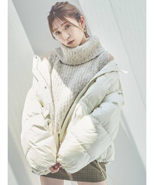 dazzlin（ダズリン）の「【吉田朱里コラボ】ショルダーオープンラメニットトップス（ニット/セーター・レディース・ベージュ/グレー/アイボリー・FREE）」の9枚目の写真