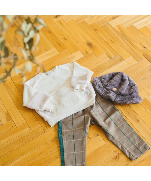 BREEZE by yumi.（ブリーズバイユミ）の「WEB限定 ボア切替あったかトレーナー【BREEZE by yumi】（スウェット・キッズ・アイボリー/ネイビー/ブラウン・110/80/140/130/120/90/100）」の14枚目の写真