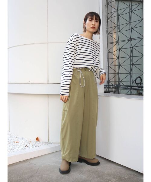 Ungrid(アングリッド)の「ボートネックボーダーロングスリーブTee(Tシャツ/カットソー・レディース・ネイビー/グリーン/ピンク・FREE)」の9枚目の写真