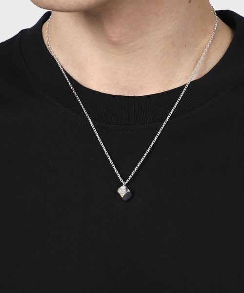 Paul Smith COLLECTION（ポールスミスコレクション）の「【オンラインショップ限定】クレストダイス ネックレス / 124521 EC210（ネックレス・メンズ・シルバー・FREE）」の6枚目の写真