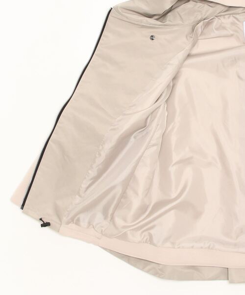 MARECHAL TERRE（マルシャルテル）の「MARECHAL TERRE（マルシャルテル) バックタックパーカーブルゾン/ZMT231CO753（パーカー・レディース・ブラック/ベージュ・F）」の3枚目の写真