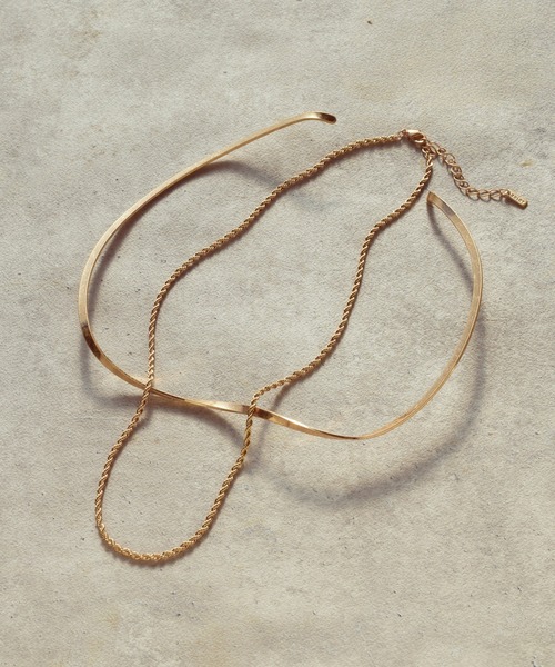 GOLDY（ゴールディ）の「ロープ チェーン チョーカー × ツイスト ボード ネックカフ（ネックレス・レディース・ゴールド/シルバー系その他/シルバー/ゴールド系その他・FREE）」の4枚目の写真