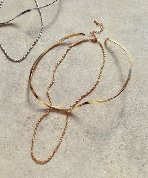 GOLDY（ゴールディ）の「ロープ チェーン チョーカー × ツイスト ボード ネックカフ（ネックレス・レディース・ゴールド/シルバー系その他/シルバー/ゴールド系その他・FREE）」の3枚目の写真