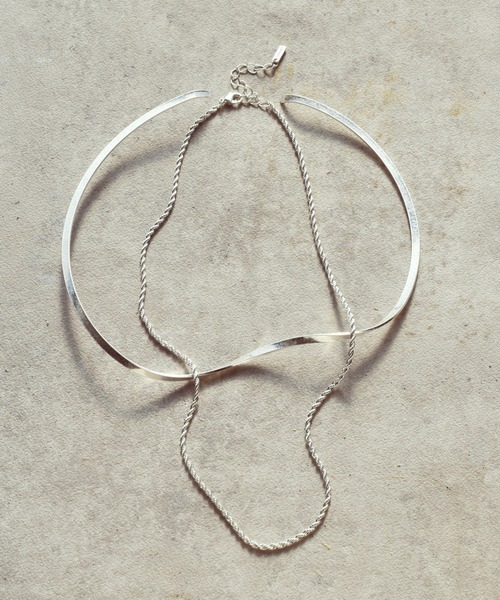 GOLDY（ゴールディ）の「ロープ チェーン チョーカー × ツイスト ボード ネックカフ（ネックレス・レディース・ゴールド/シルバー系その他/シルバー/ゴールド系その他・FREE）」の5枚目の写真