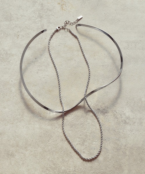 GOLDY（ゴールディ）の「ロープ チェーン チョーカー × ツイスト ボード ネックカフ（ネックレス・レディース・ゴールド/シルバー系その他/シルバー/ゴールド系その他・FREE）」の6枚目の写真