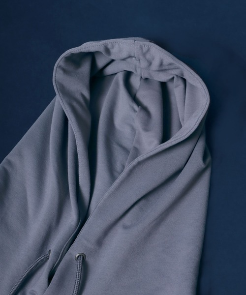 ANPAS（アンパス）の「Ponte Fabric Oversized Huudie/ポンチ オーバーサイズ ミニ裏毛 Tパーカー（パーカー・メンズ・サックスブルー/グレイッシュベージュ/オフホワイト/ブラック・LL/M/L）」の20枚目の写真