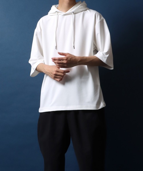 ANPAS（アンパス）の「Ponte Fabric Oversized Huudie/ポンチ オーバーサイズ ミニ裏毛 Tパーカー（パーカー・メンズ・サックスブルー/グレイッシュベージュ/オフホワイト/ブラック・LL/M/L）」の13枚目の写真