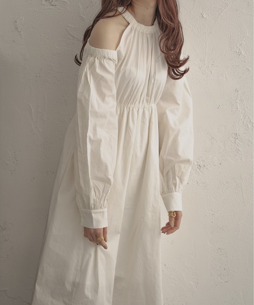 Ambre Ciel（アンブルシエル）の「肩開きギャザーフレアワンピース／【WEB/EC限定商品】（ワンピース・レディース・ブラック/オフホワイト/ダークブラウン・FREE）」の9枚目の写真