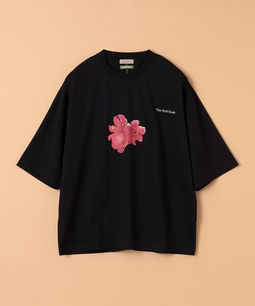 BEAMS LIGHTS（ビームスライツ）の「BEAMS LIGHTS / 『The Bulb Book』 フラワープリント Tシャツ（Tシャツ/カットソー・メンズ・ホワイト/ブラック/ネイビー/ホワイト系その他2・SMALL/MEDIUM/LARGE）」の3枚目の写真