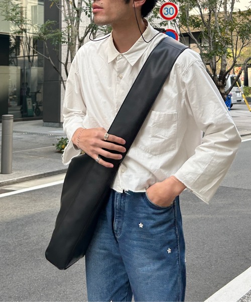 CPCM（シーピーシーエム）の「フェイクレザービッグワンショルダーバッグ（ショルダーバッグ・メンズ・アイボリー/ブラック・FREE）」の7枚目の写真