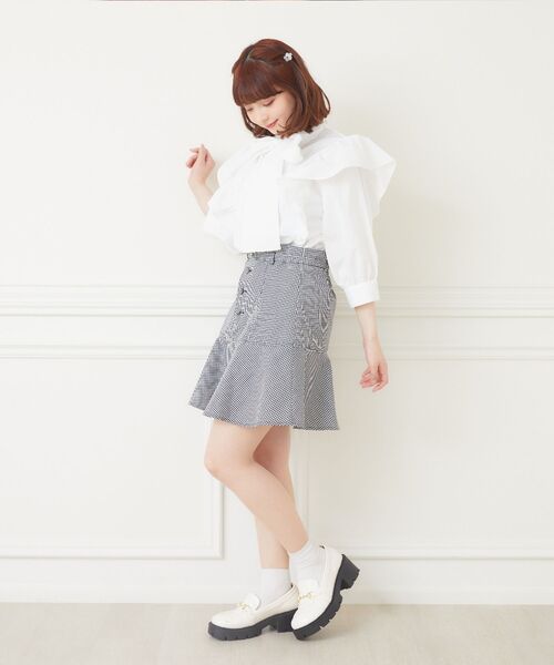 ems excite（エムズエキサイト）の「ロゴ刺繍ボウタイBL（シャツ/ブラウス・レディース・ブルー/ブルー系その他/ホワイト・FREE）」の6枚目の写真