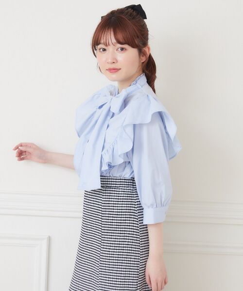 ems excite（エムズエキサイト）の「ロゴ刺繍ボウタイBL（シャツ/ブラウス・レディース・ブルー/ブルー系その他/ホワイト・FREE）」の16枚目の写真