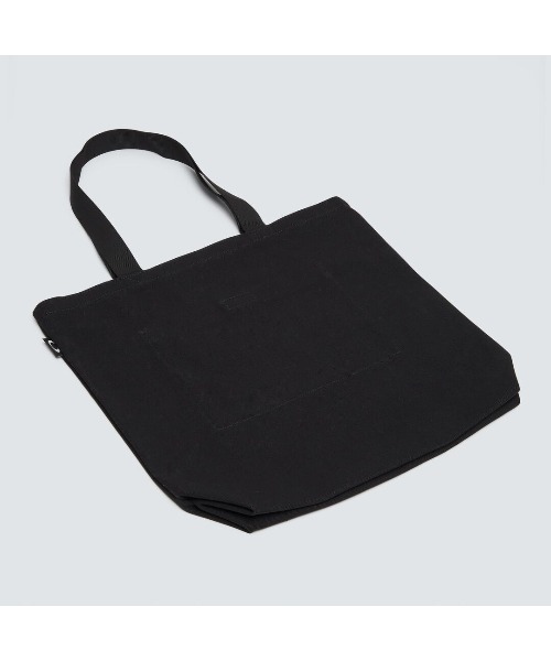 OAKLEY(オークリー)の「オークリー ESSENTIAL CANVAS TOTE 7.0/トートバッグ/TRAINING/OAKLEY(トートバッグ・メンズ・ブラック/クリーム・U)」の4枚目の写真