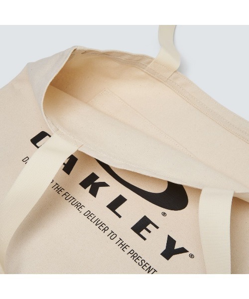 OAKLEY(オークリー)の「オークリー ESSENTIAL CANVAS TOTE 7.0/トートバッグ/TRAINING/OAKLEY(トートバッグ・メンズ・ブラック/クリーム・U)」の6枚目の写真