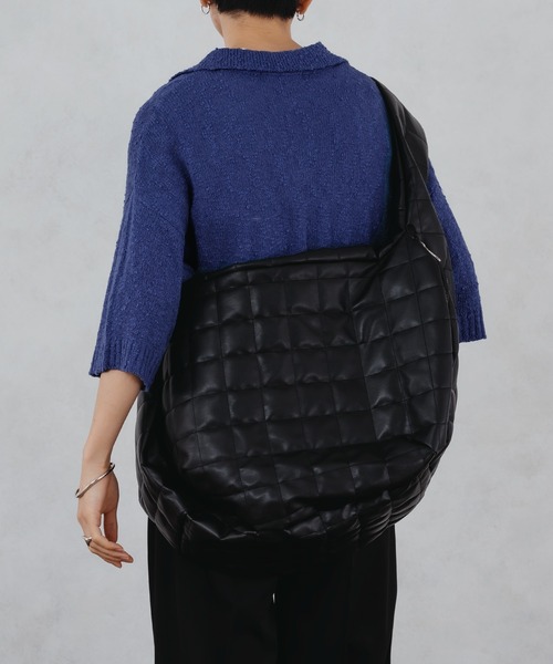 SALE‼️BOSS フェイクレザー キルティング ショルダーバッグ BOSS フェイクレザー キルティング ショルダーバッグ