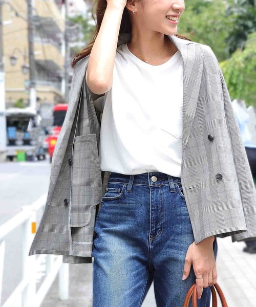 Jines(ジネス)の「ポケットTシャツ ★プレミアムスムースカットソー(Tシャツ/カットソー・レディース・オフホワイト/ブラック/グリーン/チャコールグレー・38)」の2枚目の写真