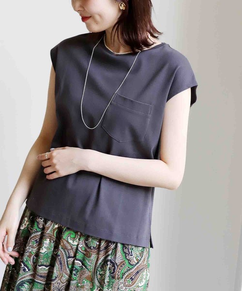 Jines(ジネス)の「ポケットTシャツ ★プレミアムスムースカットソー(Tシャツ/カットソー・レディース・オフホワイト/ブラック/グリーン/チャコールグレー・38)」の4枚目の写真